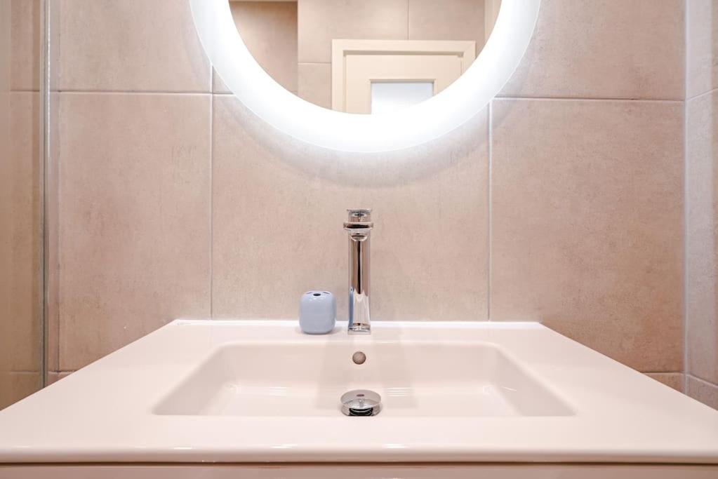Syntagma Square, 60Sqm Dream Suite Ateny Zewnętrze zdjęcie